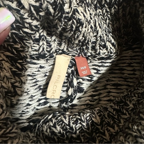 NWOT Anthropologie Pilcro Magda Knit Southwestern‎ Oversized Poncho XS/S. - Picture 8 of 8